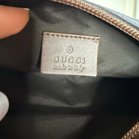 NWOT Gucci Tan and Brown Monogram Pouch - Picture 7 of 10